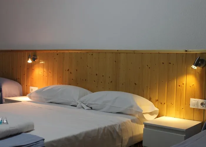 Πανσιόν Amantes De Τερουέλ